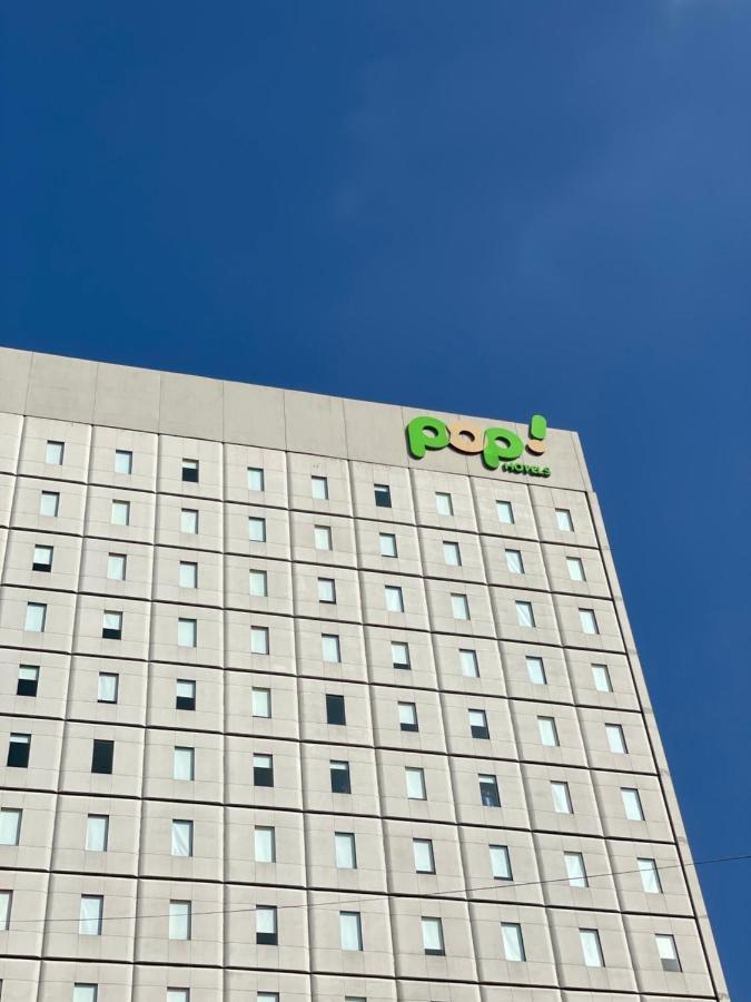 Pop! Hotel Gubeng Surabaya Luaran gambar