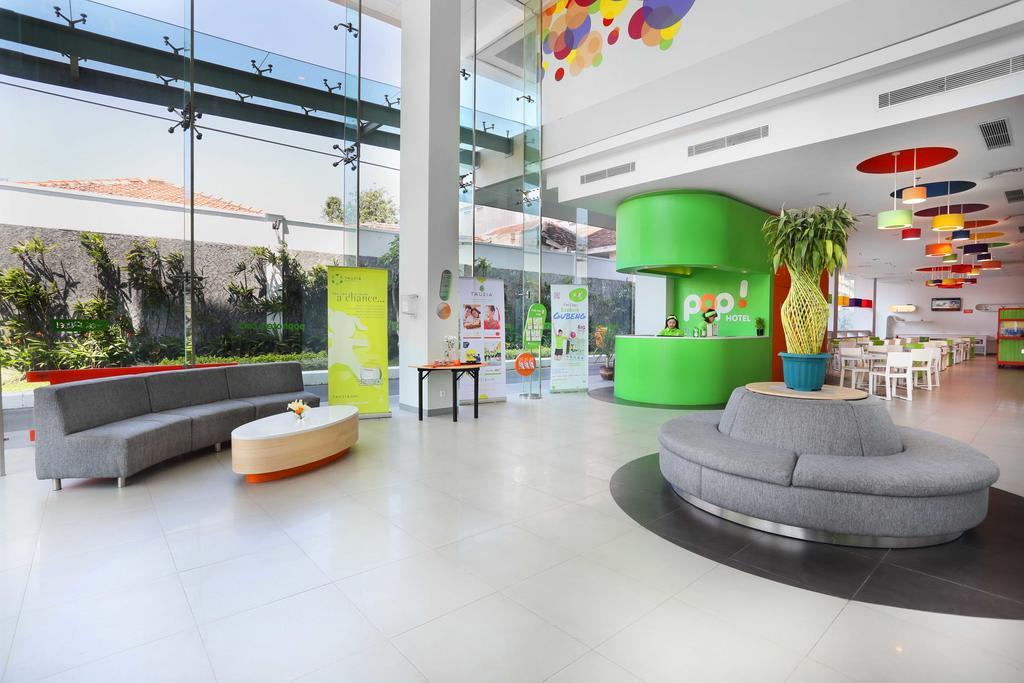 Pop! Hotel Gubeng Surabaya Luaran gambar
